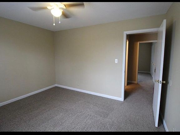 4th image of 2447 Caroline Dr APT C
