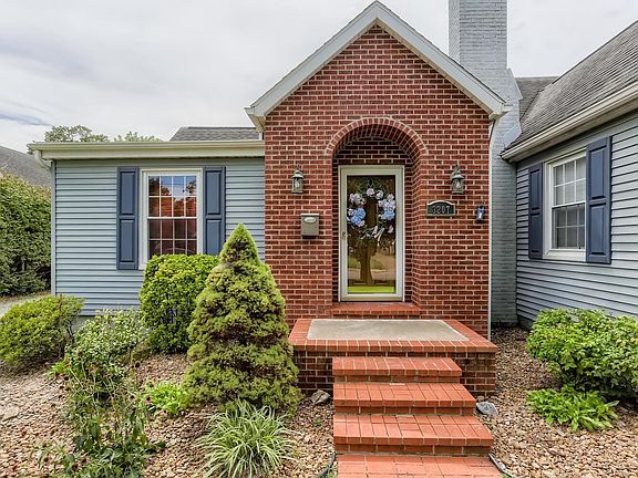 3rd image of 3207 Bellemeade Ave