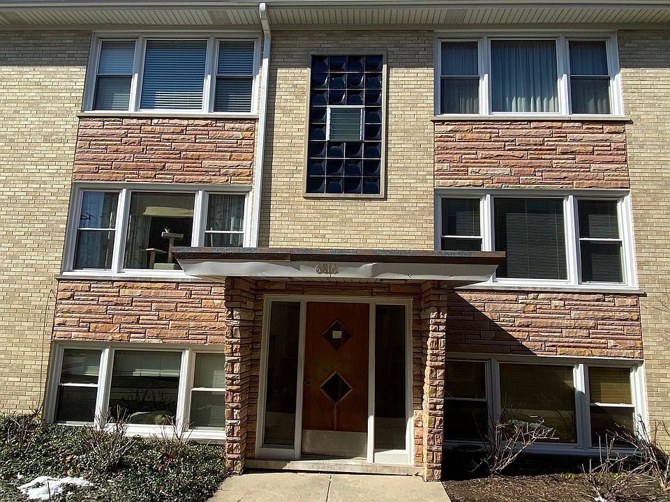 1st image of 6816 N Northwest Hwy #102