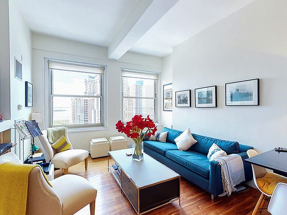 2nd image of 88 Greenwich St #1802A