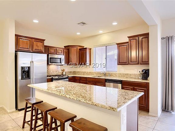 3rd image of 10726 La Florentina Ave