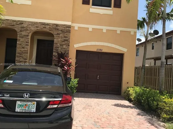 11380 SW 233rd St, Homestead, FL 33032