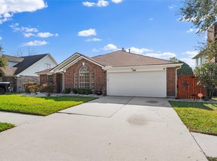 806 N Willow Dr, Houston, TX 77073