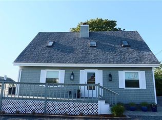18 Warren Ave, Middletown, RI 02842