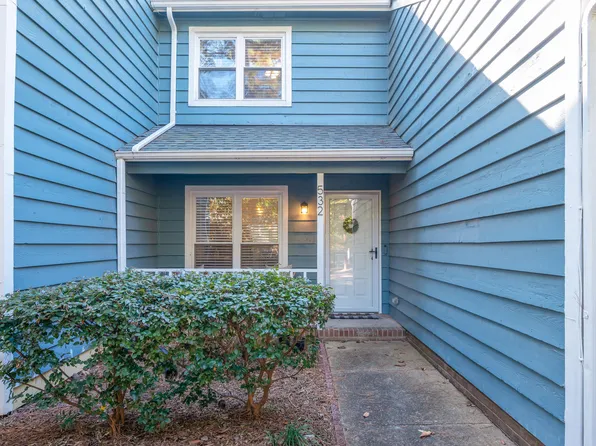 532 Applecross Dr, Cary, NC 27511