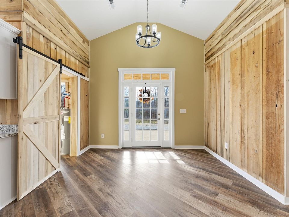 1st image of 776 Norris Hollow Rd