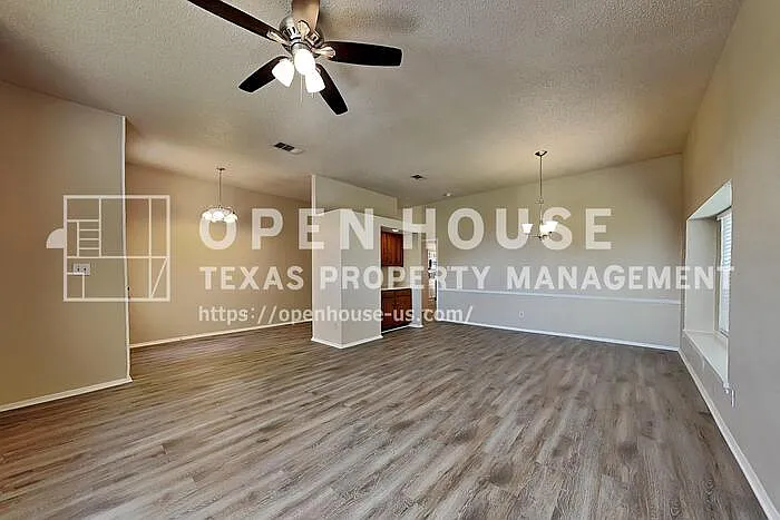 4418 Santa Cruz Ln — Photo 7