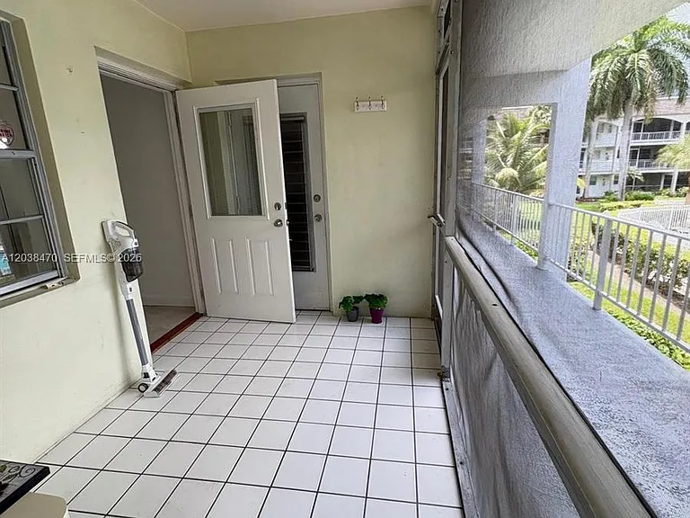 541 Blue Heron Dr #215 — Photo 32