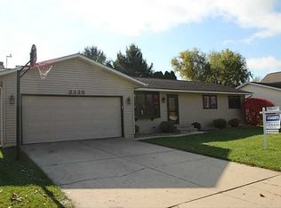 2325 Clark Ave, Marion, IA 52302