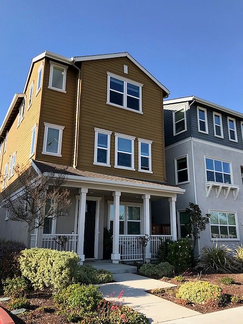 1st image of 939 Phelan Ave