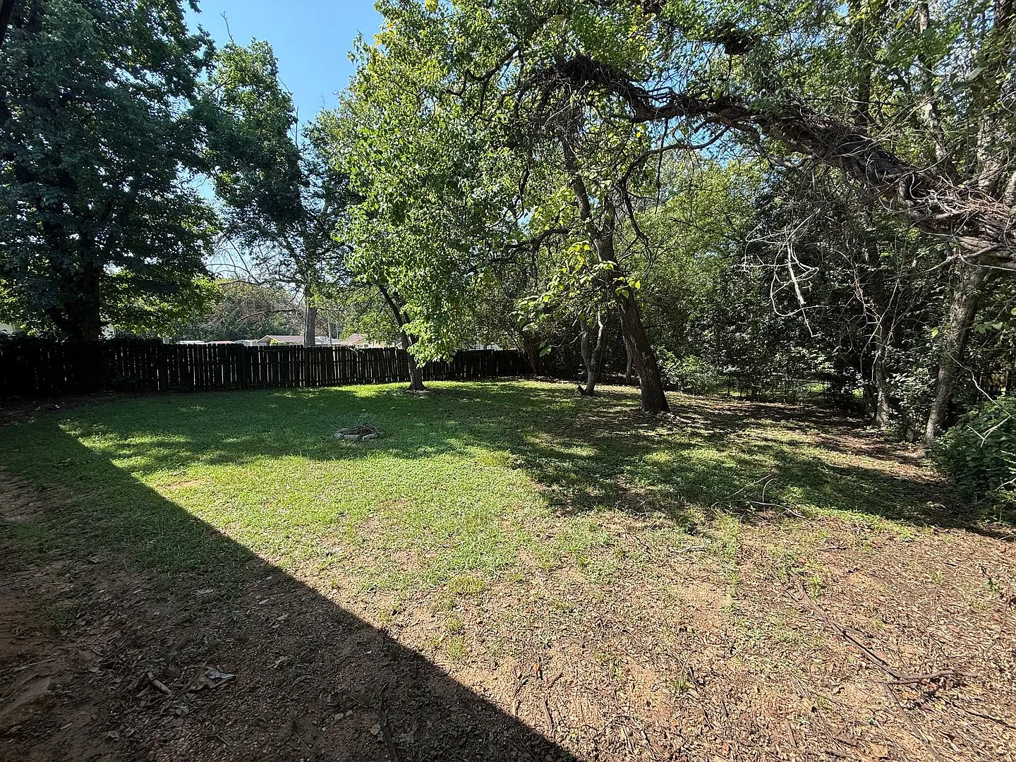 3 bed, 1.0 bath, 925 sqft, $750 — Photo 3