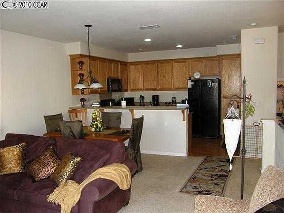 2nd image of 4127 Clarinbridge Cir