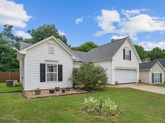 3rd image of 658 Timber Walk Dr