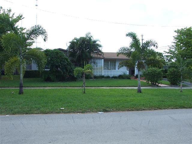 1st image of 21480 N Miami Ave