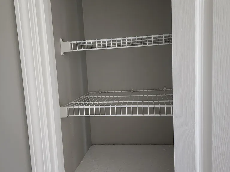143 W Gate Dr — Photo 31
