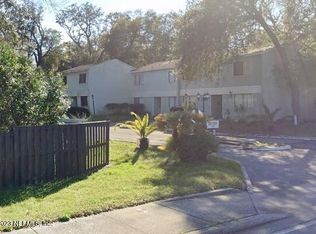 702 Oaks Plantation Dr #R5-1, Jacksonville, FL 32211