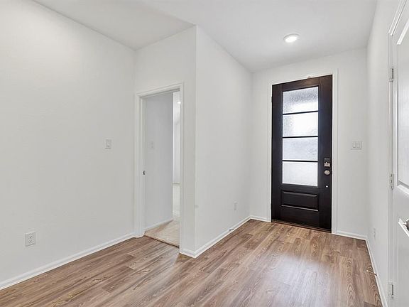4th image of 31530 Beacon Dr
