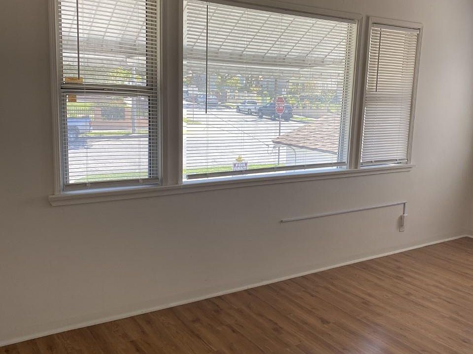 Partial Living View