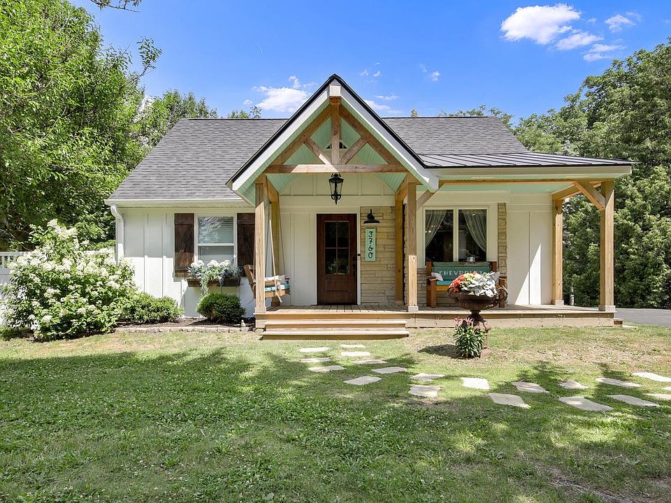 1st image of 3760 Hubertus ROAD