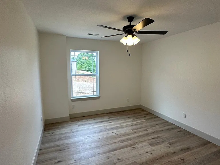 932 Cottage Hill Way — Photo 86