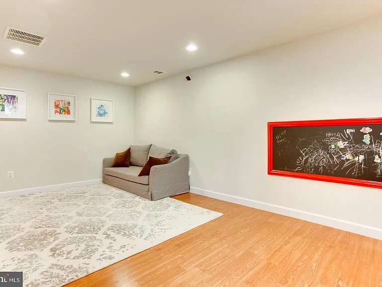 5407 Helm Ct — Photo 35