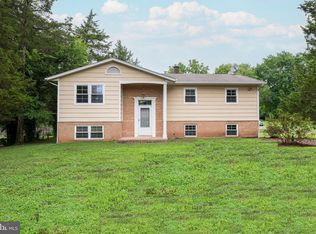 8010 Rugby Rd, Manassas, VA 20111