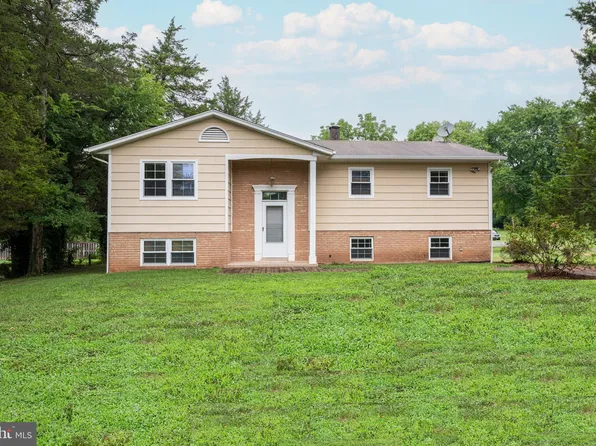 8010 Rugby Rd, Manassas, VA 20111