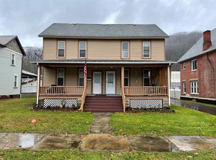 433 Liberty St, Franklin, PA 16323