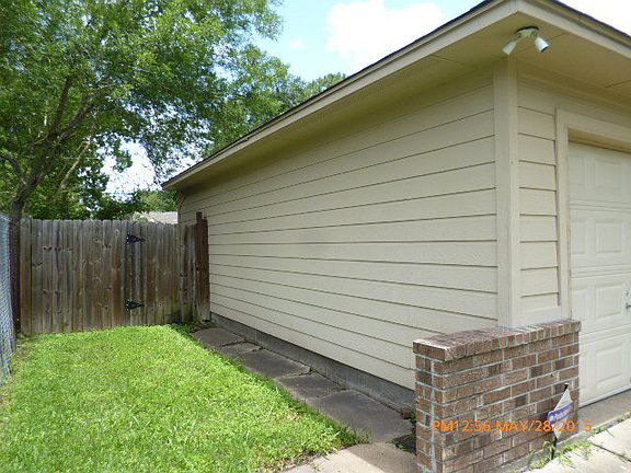 3rd image of 5615 Belarbor St