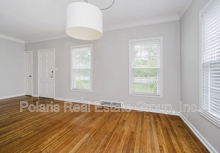 3346 Fall Creek Pkwy — Photo 9