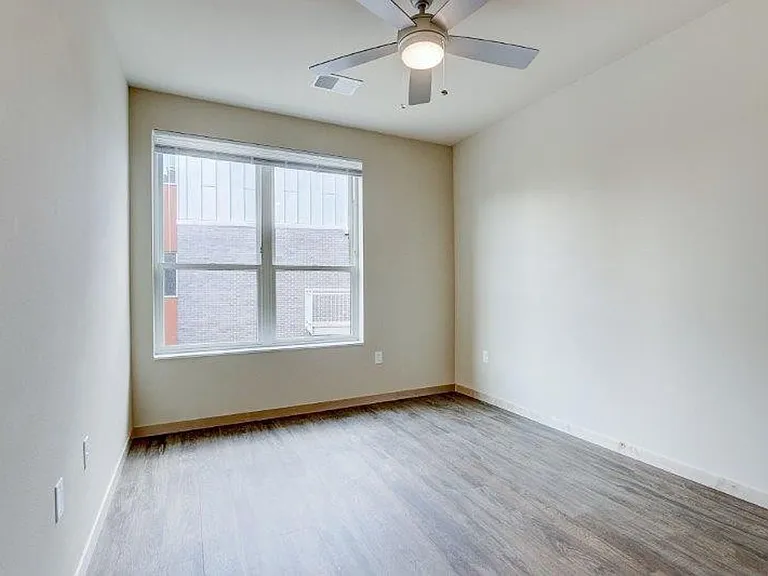 The Compass Apartments — Photo 28