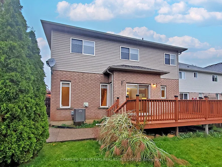 32 Holkham Ave — Photo 31