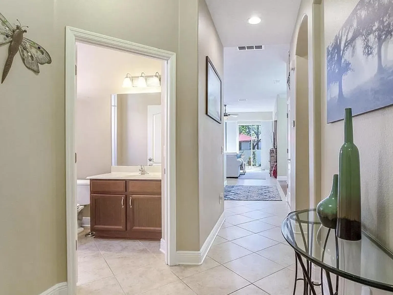3 bed, 1918 sqft, $4,250 — Photo 2