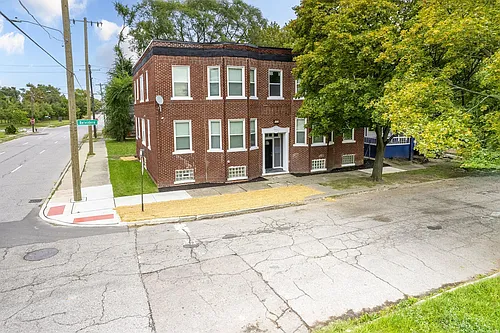 2282 Belvidere St #102 Photo 1