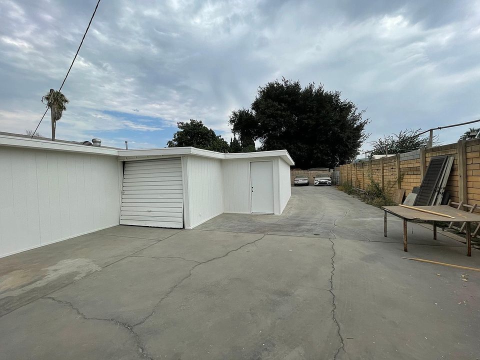 2nd image of 2252 Durfee Ave