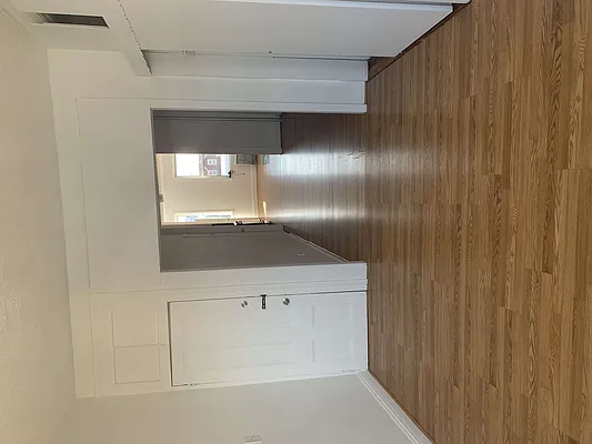 Rented by Flatiron Real Estate Advisors LLC | media 6