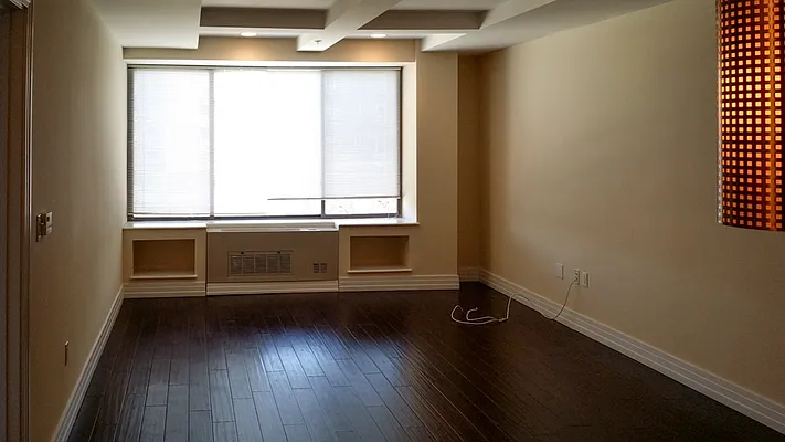 Sold by MNS | media 6