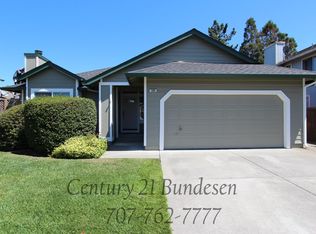 108 Macklin Dr, Cotati, CA 94931