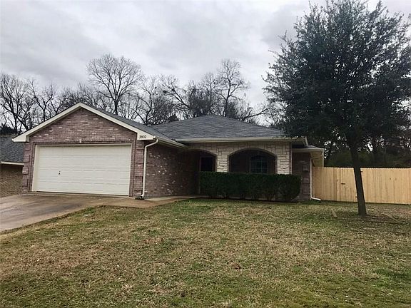 2nd image of 3802 Kiest Knoll Dr