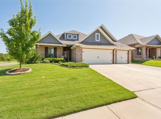 4208 Armstead Ave, Edmond, OK 73012