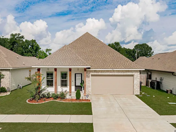 661 Whispering Waters Ave, Gonzales, LA 70737