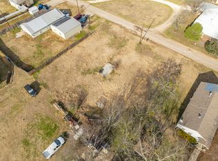 606 E South St, Itasca, TX 76055