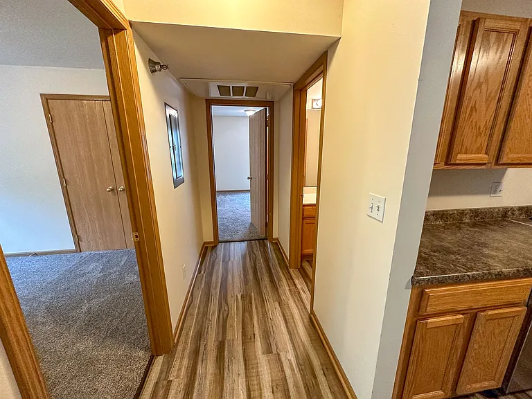 121 Beach Avenue — Photo 10