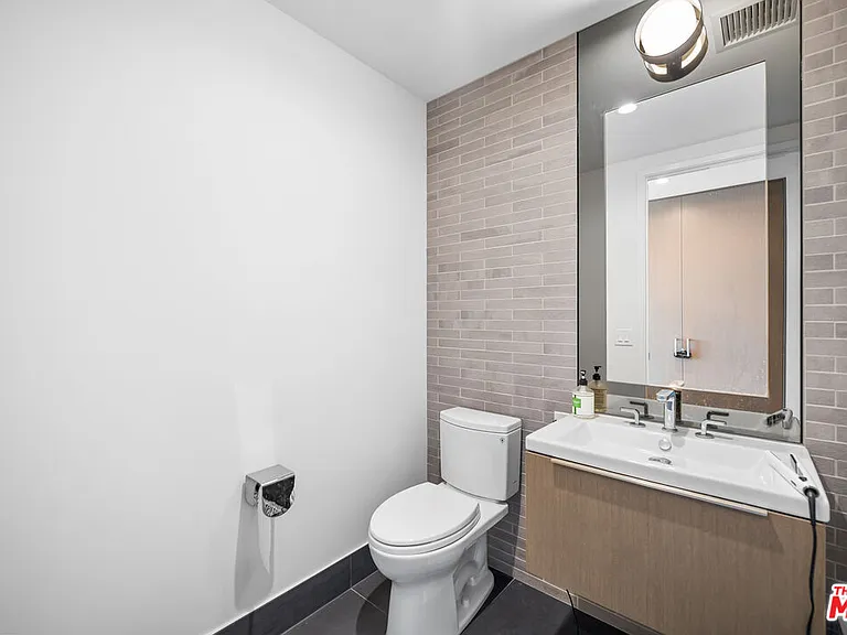 889 Francisco St #3603 — Photo 21