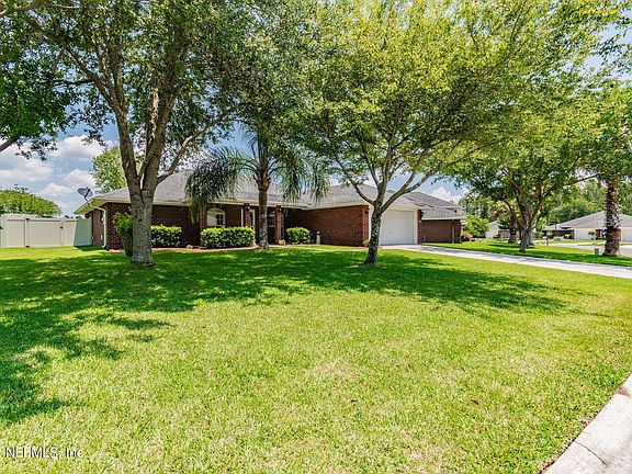 2nd image of 3182 Silverado Cir