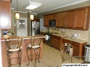 104 Mountain Cove Dr, Trinity, AL 35673