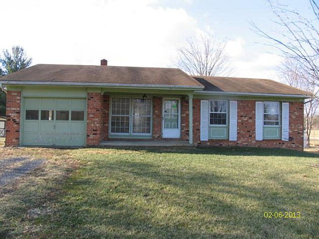 1st image of 46 Bluestone Dr