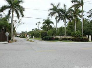 28163 SW 143rd Ct, Homestead, FL 33033