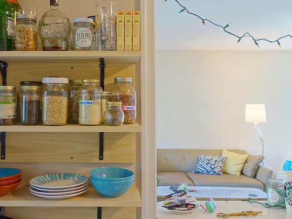 Kitchen shelving