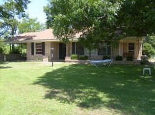 5825 Lamar Rd, Paris, TX 75462